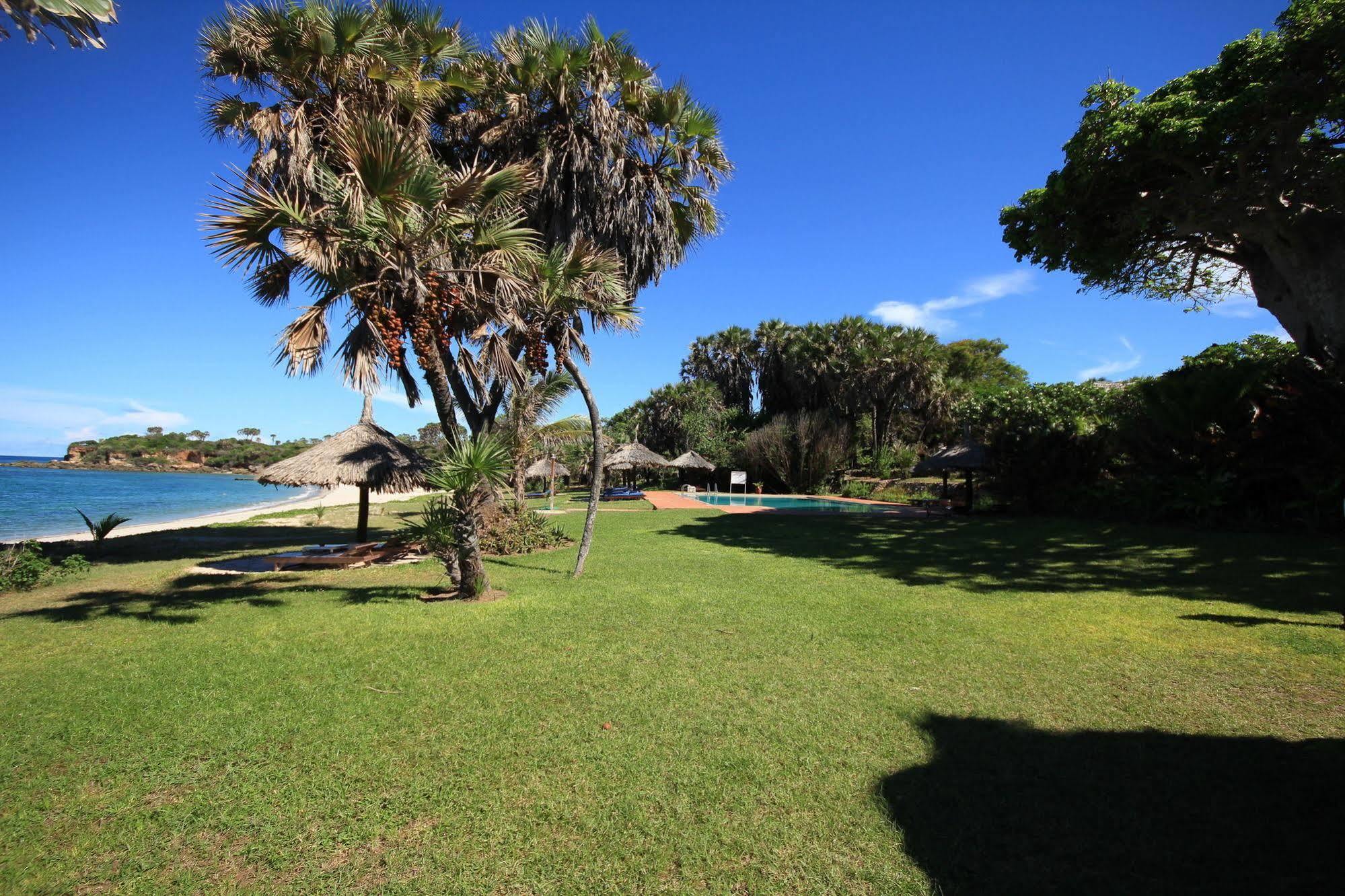 Amani Beach Resort Kutani Exterior foto